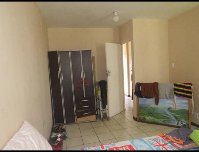 2 BEDROOM APARTMENT FOR SALE IN SUNNYSIDE